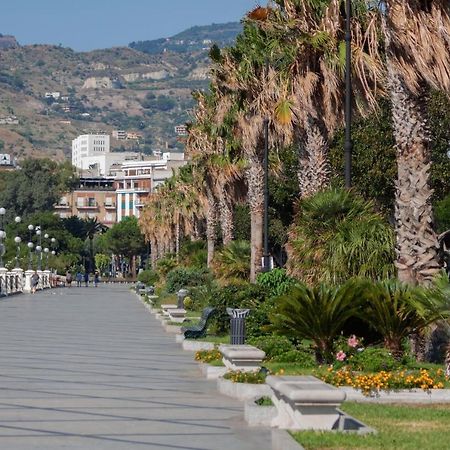 B&B I Bronzi Reggio di Calabria Kültér fotó